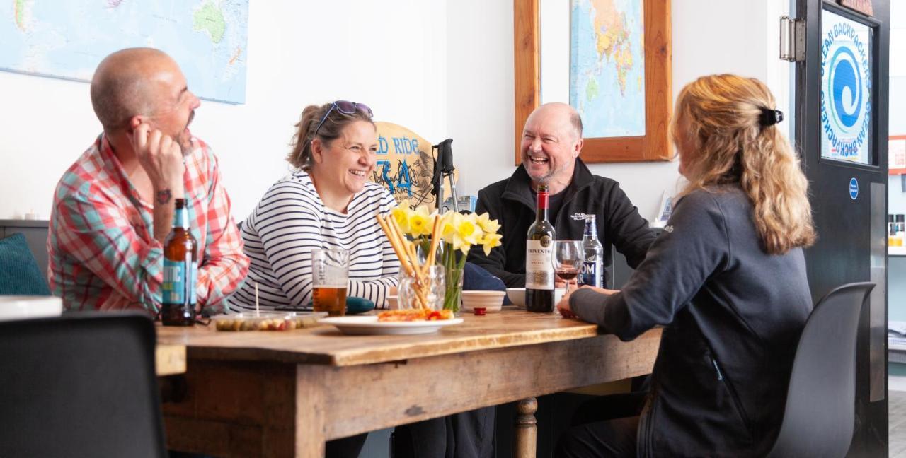Ocean Backpackers Self-Catering Hostel イフラクーム エクステリア 写真