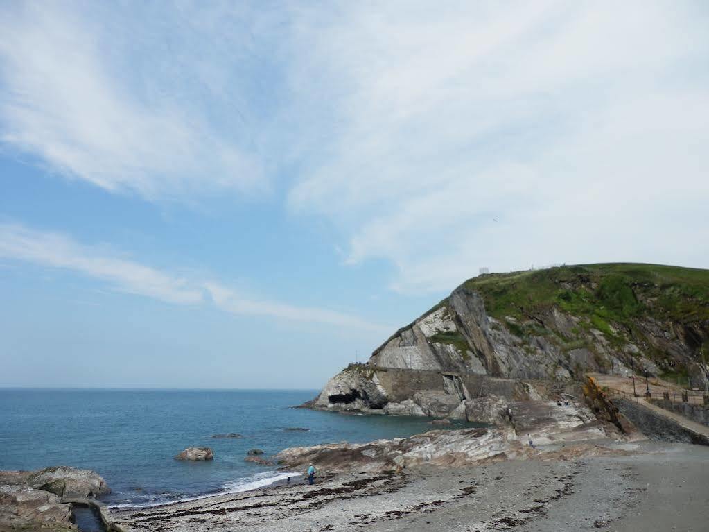 Ocean Backpackers Self-Catering Hostel イフラクーム エクステリア 写真